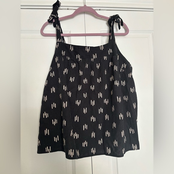 Sonoma Tops - Sonoma Black and White Camisole Top